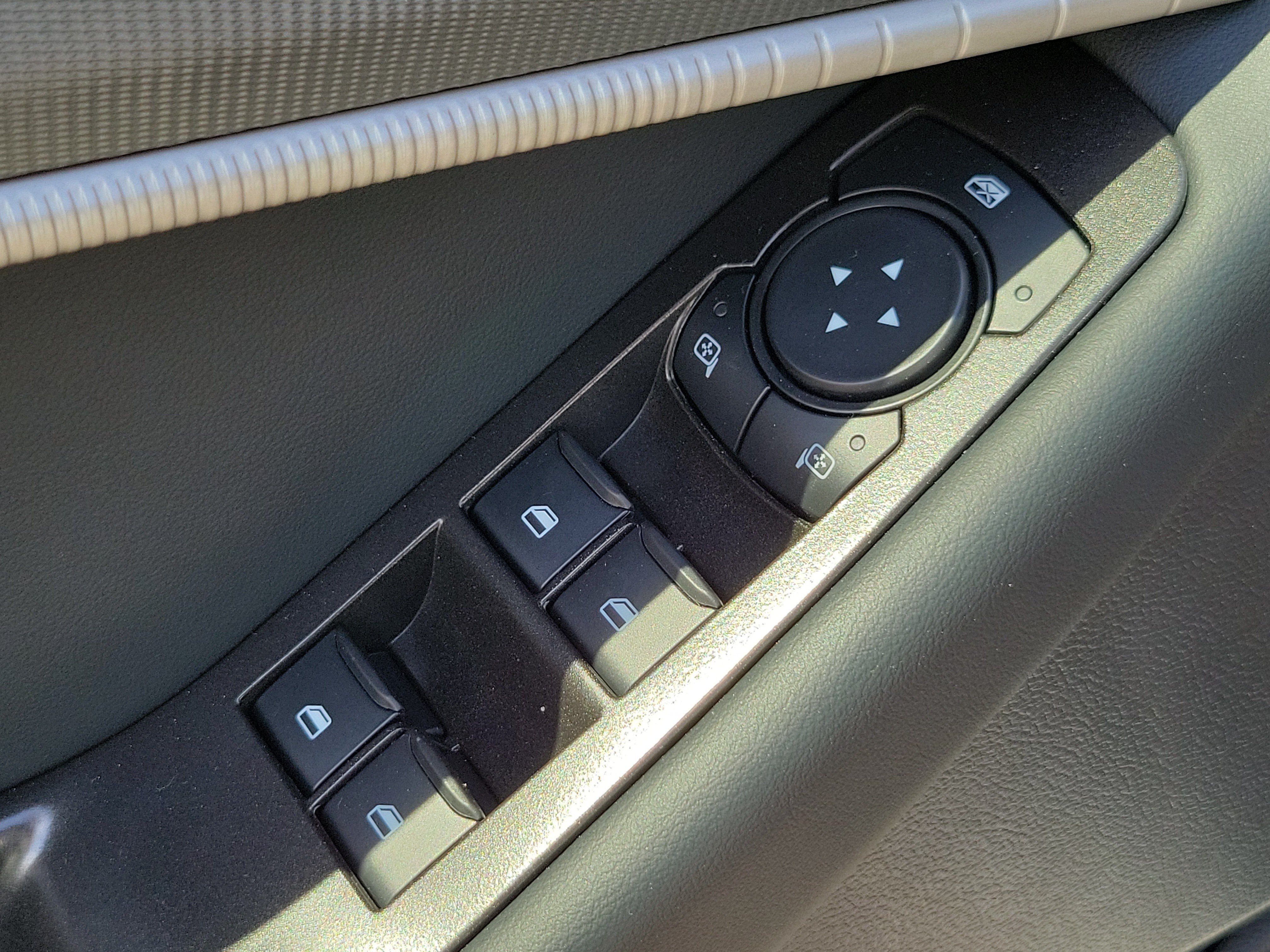 New 2027 Ford Explorer ST-Line w/ Premium Package RWD image 28