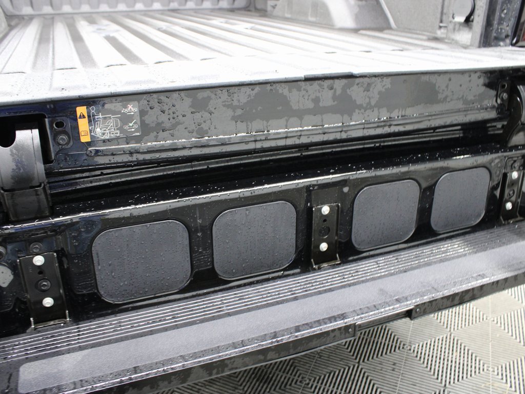 Used 2024 GMC Sierra 2500 Denali w/ Technology Package image 46