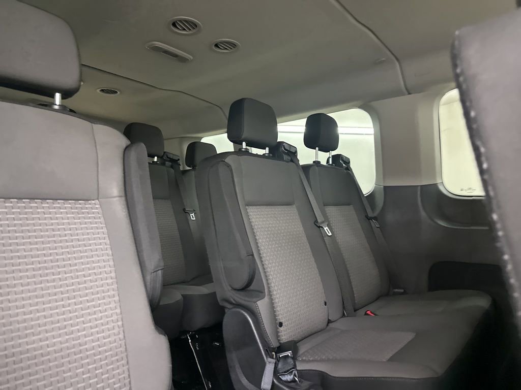 Used 2023 Ford Transit 350 XLT image 22