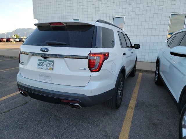 Used 2017 Ford Explorer Sport AWD/4WD image 4