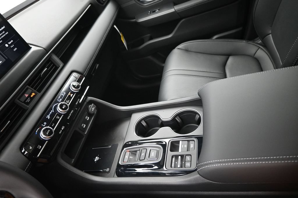 New 2026 Honda Pilot Touring image 15