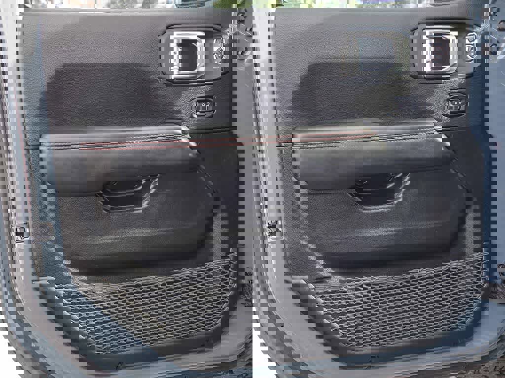 Certified 2025 Jeep Wrangler Unlimited Rubicon image 17