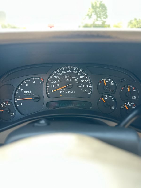 Used 2006 Chevrolet Silverado 3500 LT w/ Heavy-Duty Power Package AWD/4WD image 12