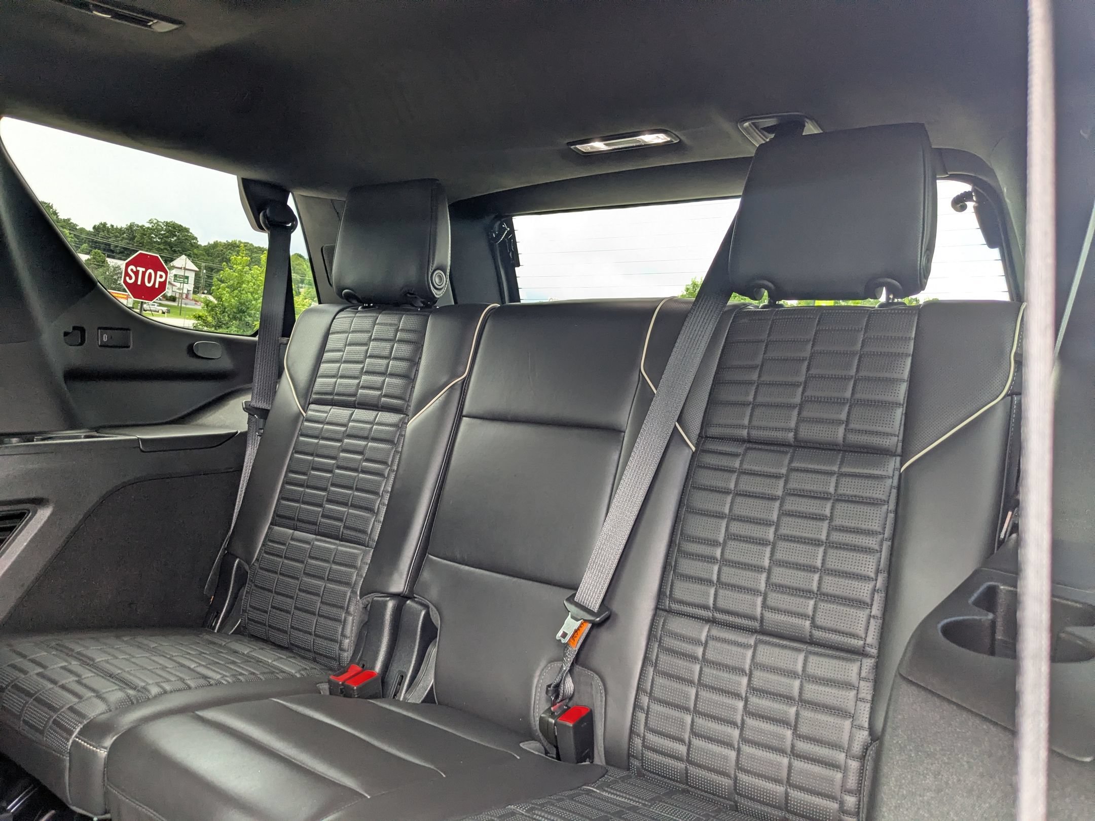 Used 2022 Cadillac Escalade Premium Luxury Platinum w/ Heavy-Duty Trailer Package AWD/4WD image 27
