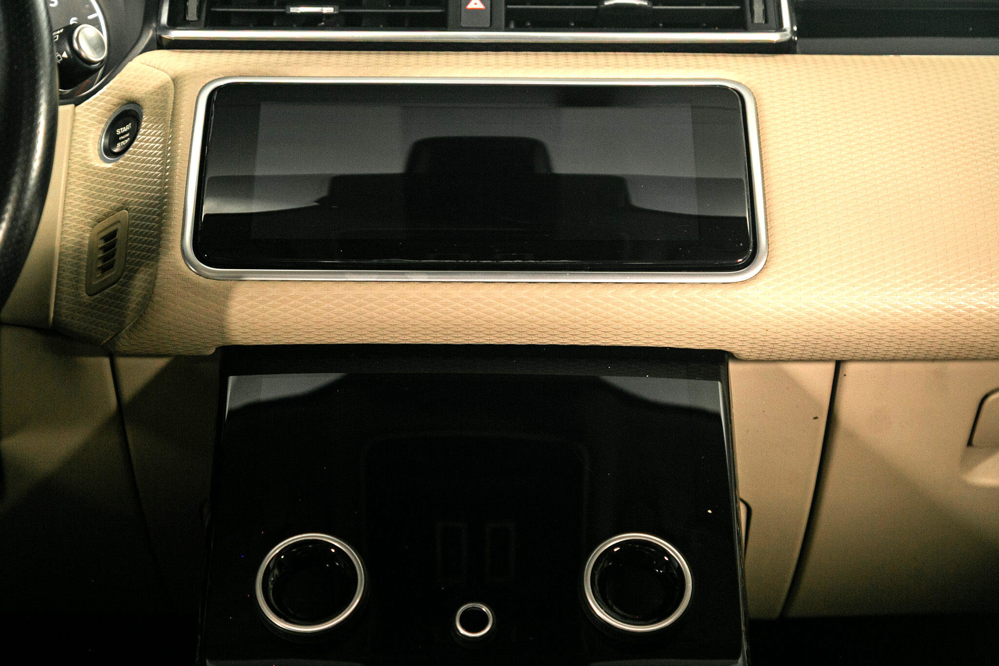 Used 2020 Land Rover Range Rover Velar S image 36