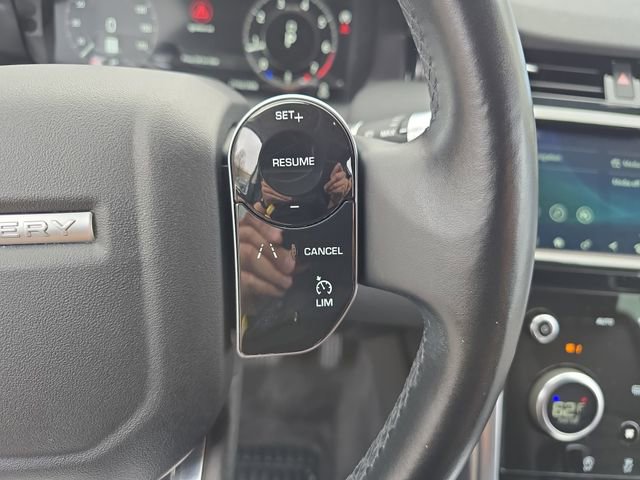 Used 2020 Land Rover Discovery Sport SE image 21