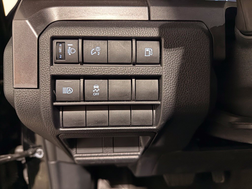 Used 2025 Toyota 4Runner SR5 AWD/4WD image 16