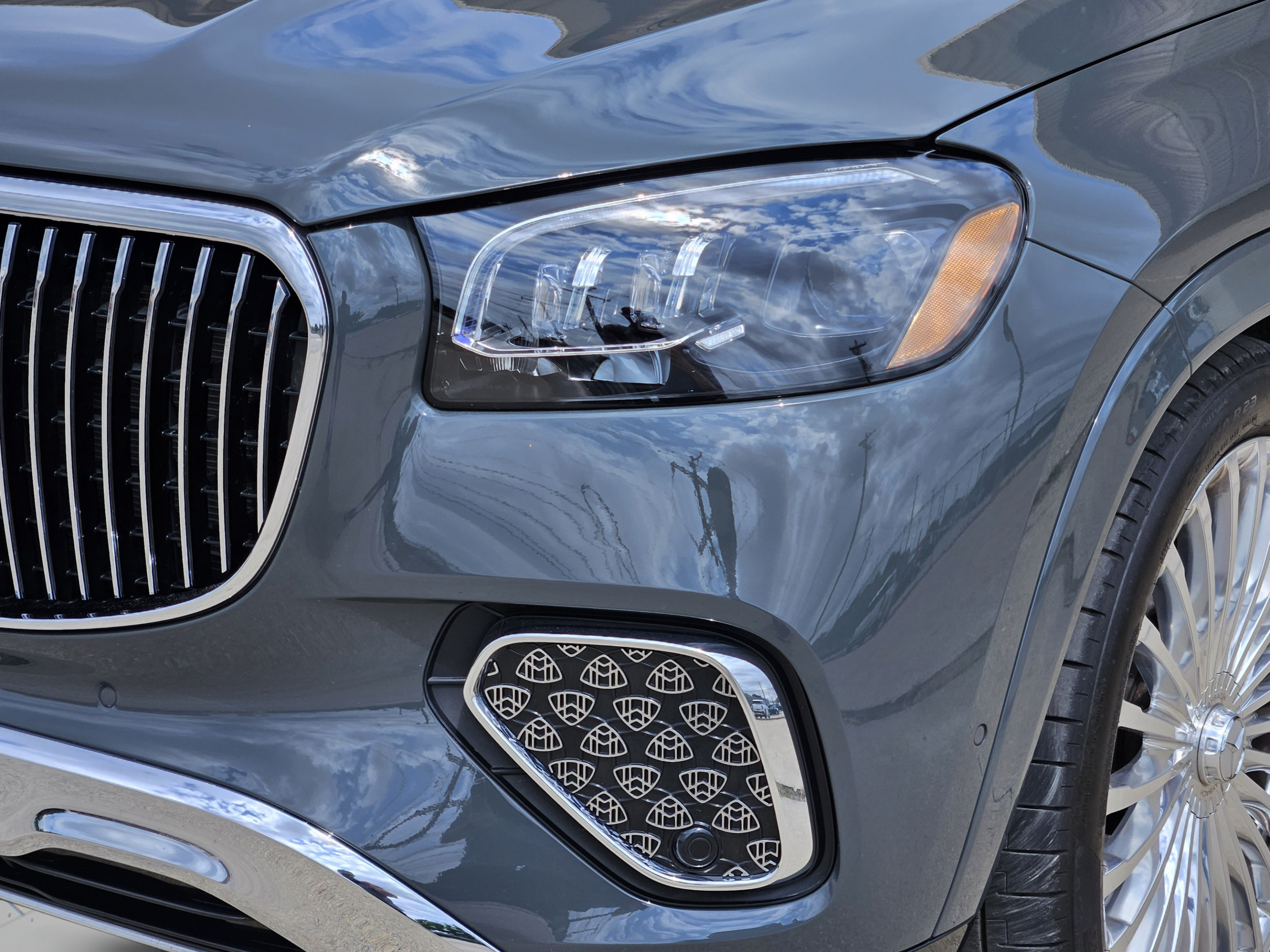 Certified 2025 Mercedes-Benz Maybach GLS 600 4MATIC image 30