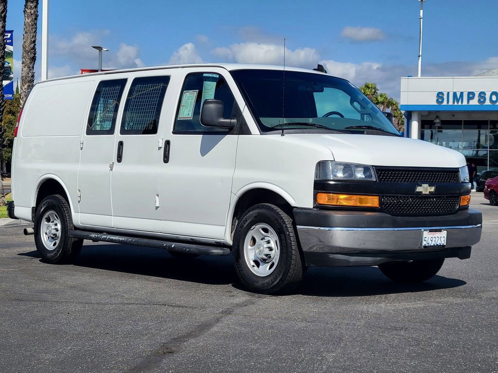 Used 2020 Chevrolet Express 2500 w/ Driver Convenience Package RWD image 1