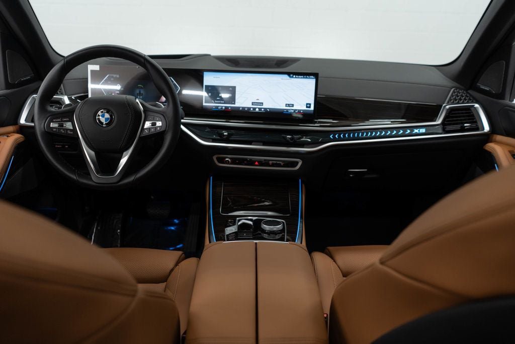 Used 2026 BMW X5 xDrive40i AWD/4WD image 9