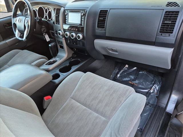 Used 2017 Toyota Sequoia SR5 AWD/4WD image 20