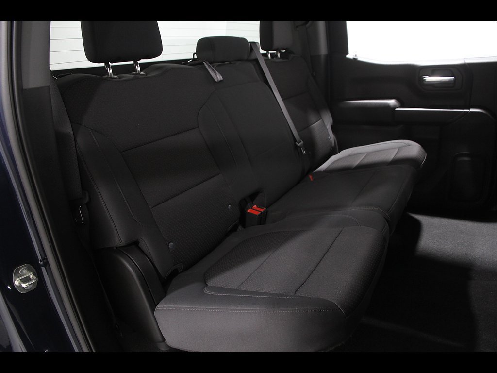 Used 2020 Chevrolet Silverado 1500 Custom w/ Custom Value Package AWD/4WD image 18