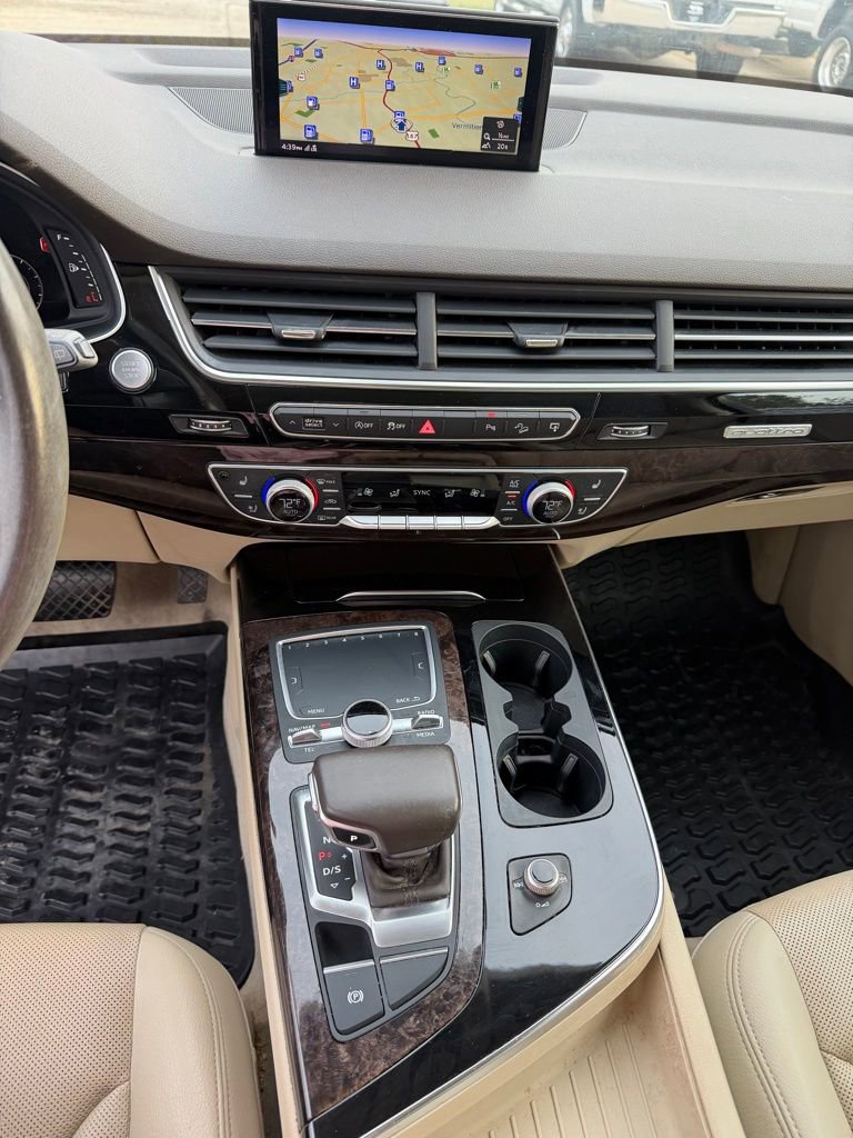 Used 2017 Audi Q7 3.0T Premium Plus image 11