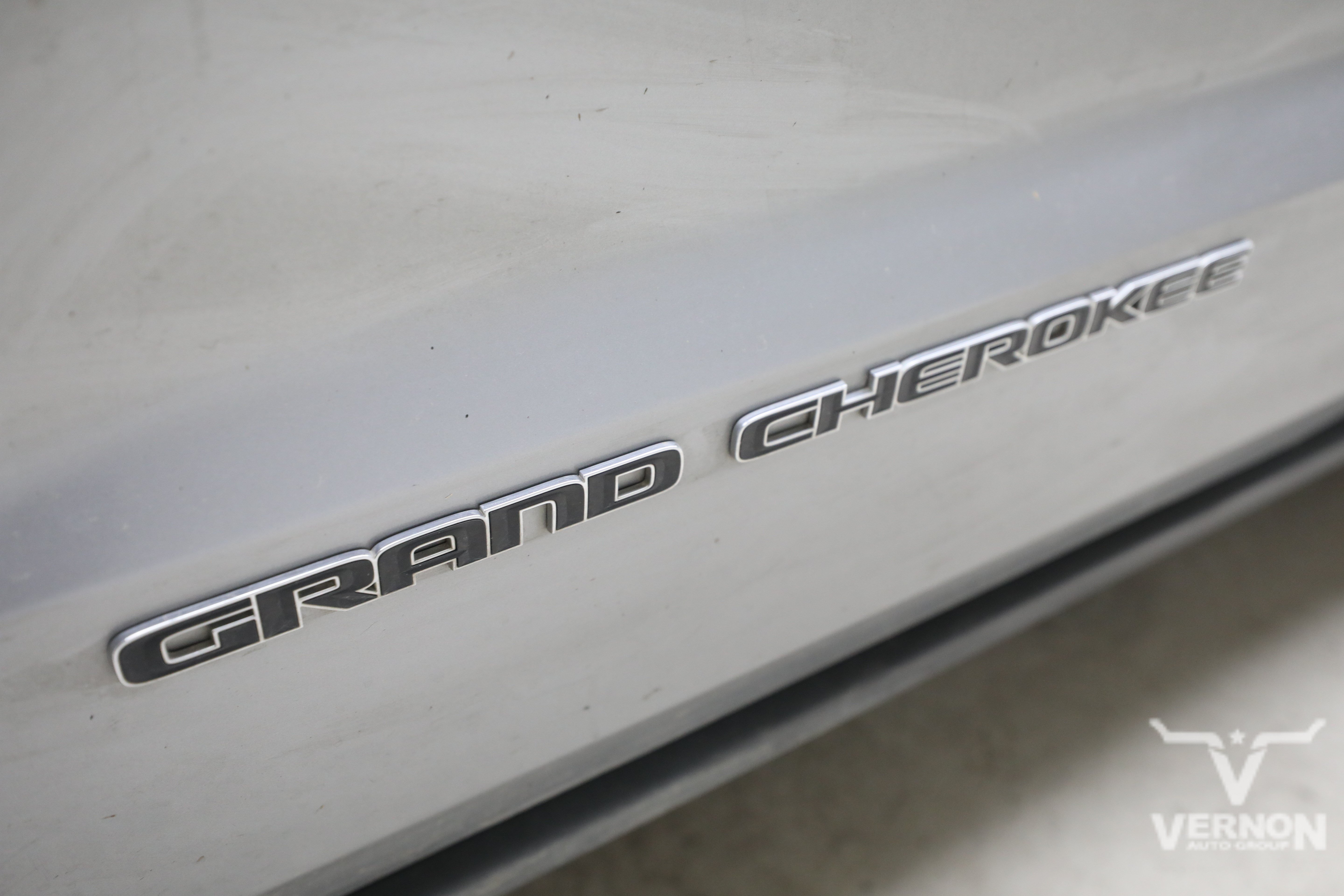 Used 2017 Jeep Grand Cherokee Limited w/ Luxury Group II AWD/4WD image 11