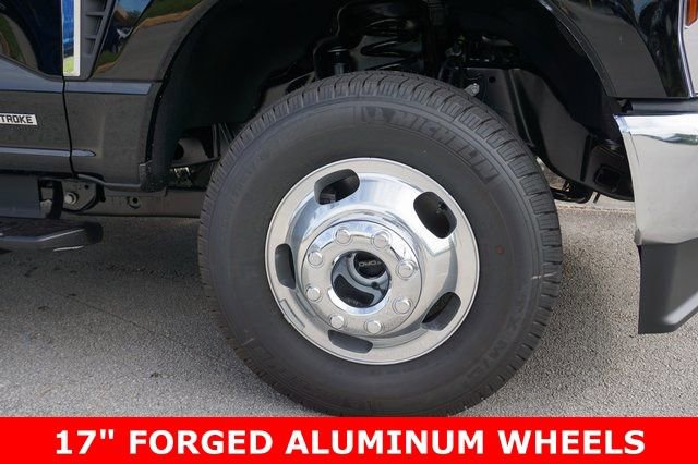 New 2026 Ford F350 XLT w/ XLT Premium Package AWD/4WD image 27
