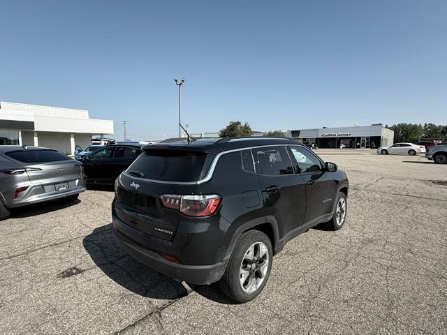 Used 2021 Jeep Compass Limited AWD/4WD image 4