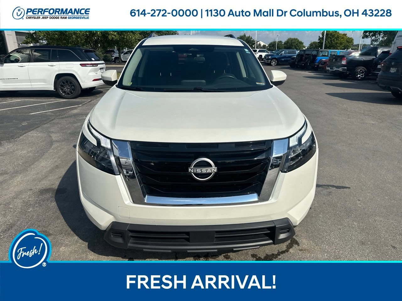 Used 2023 Nissan Pathfinder SV AWD/4WD image 9