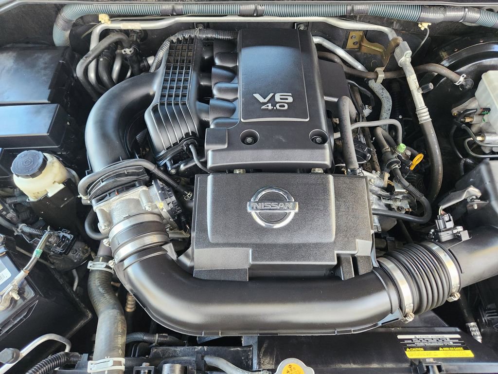 Used 2010 Nissan Pathfinder S image 16