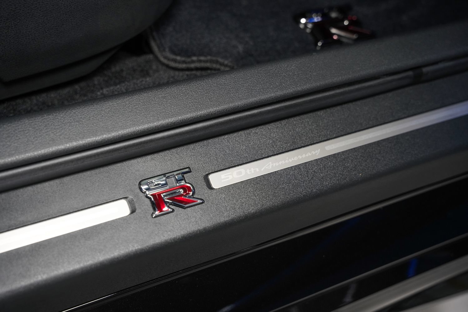 Used 2020 Nissan GT-R Premium AWD/4WD image 38