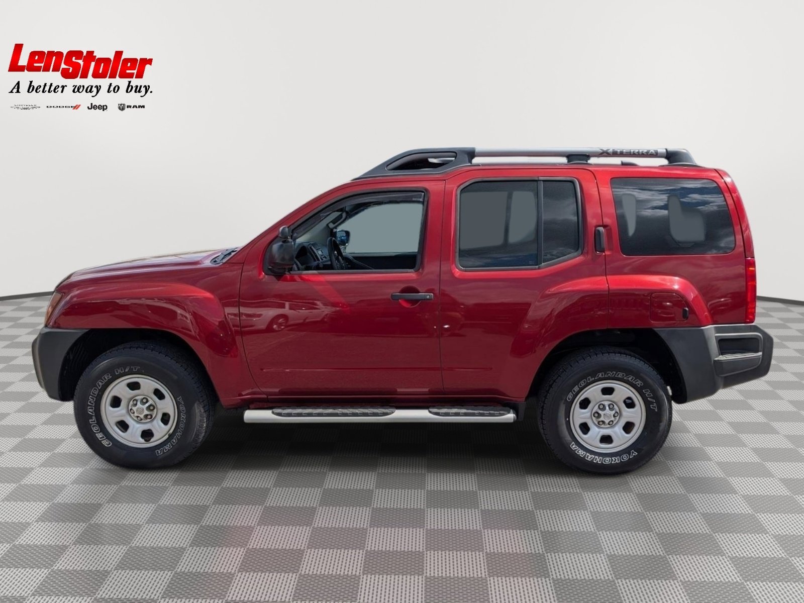 Used 2015 Nissan Xterra X image 2