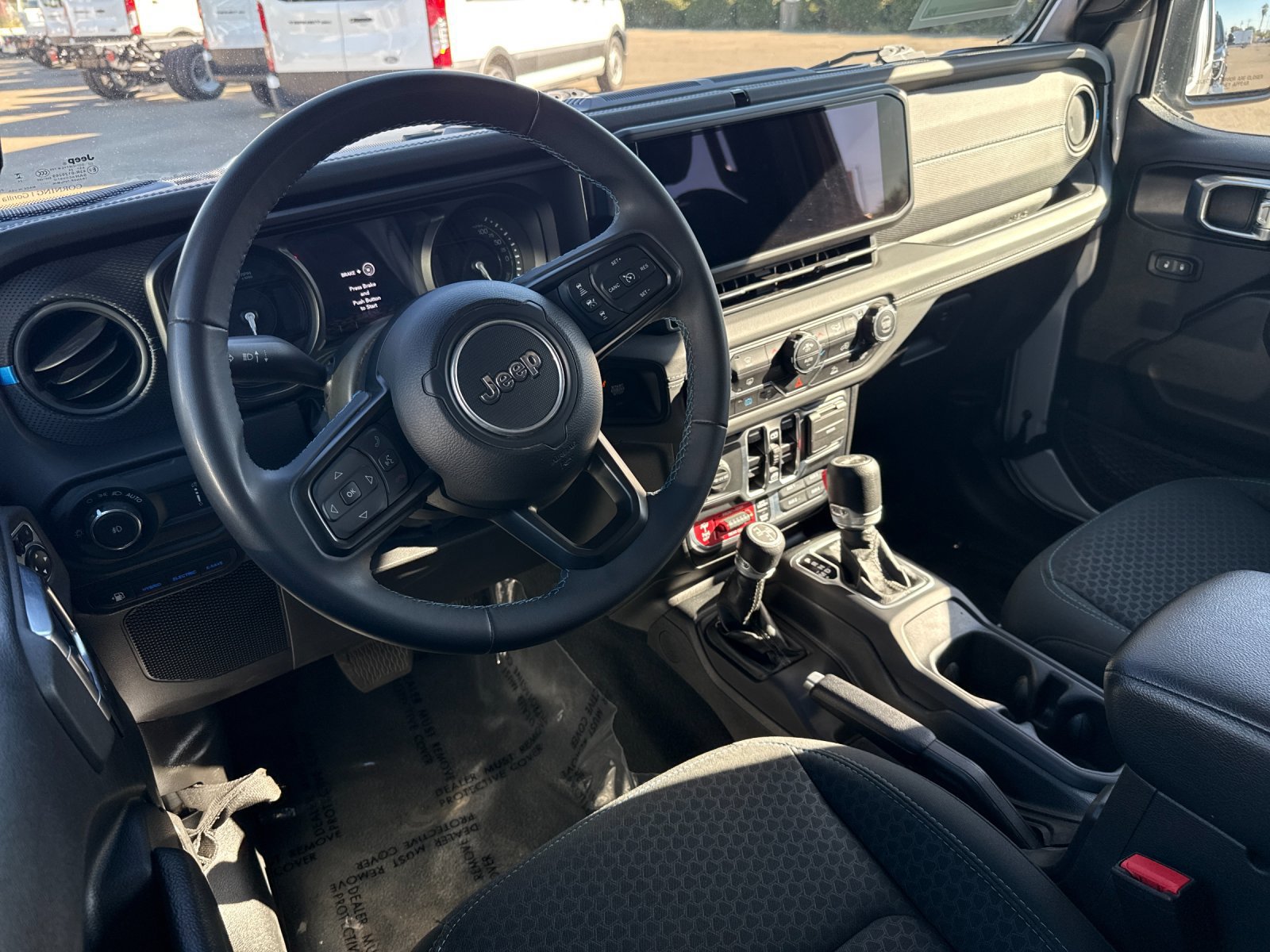 Used 2024 Jeep Wrangler Unlimited Rubicon 4xe AWD/4WD image 9