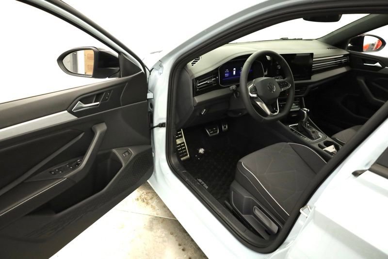 New 2026 Volkswagen Jetta Sport image 9