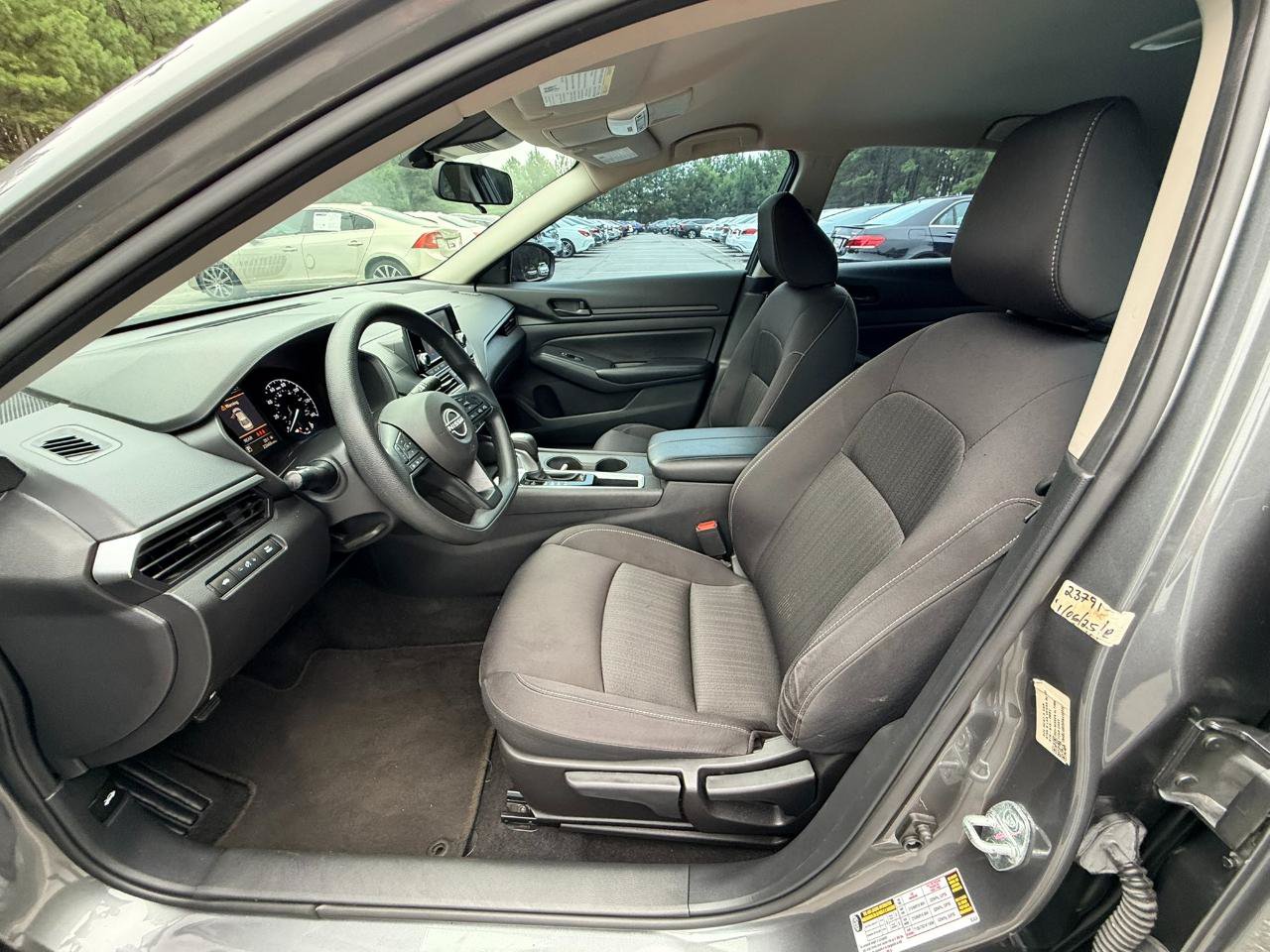 Used 2024 Nissan Altima 2.5 S FWD image 9