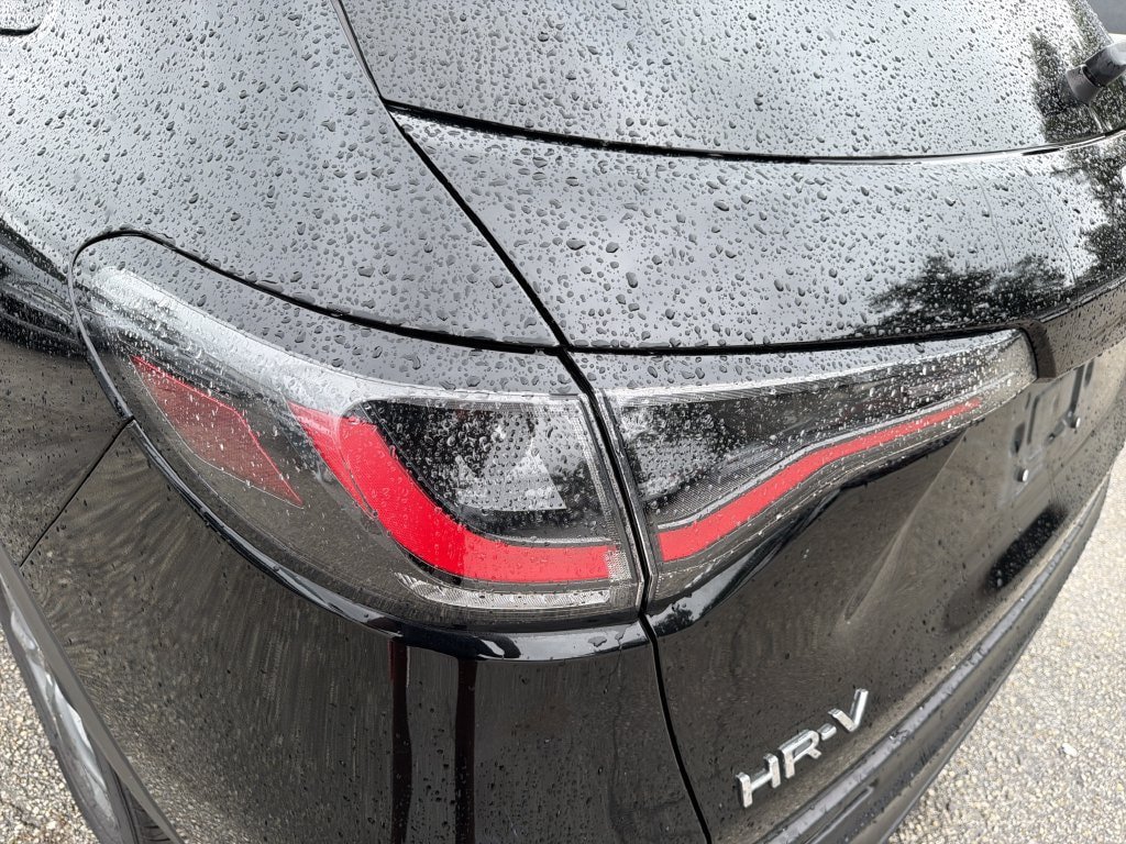 Used 2026 Honda HR-V LX image 8