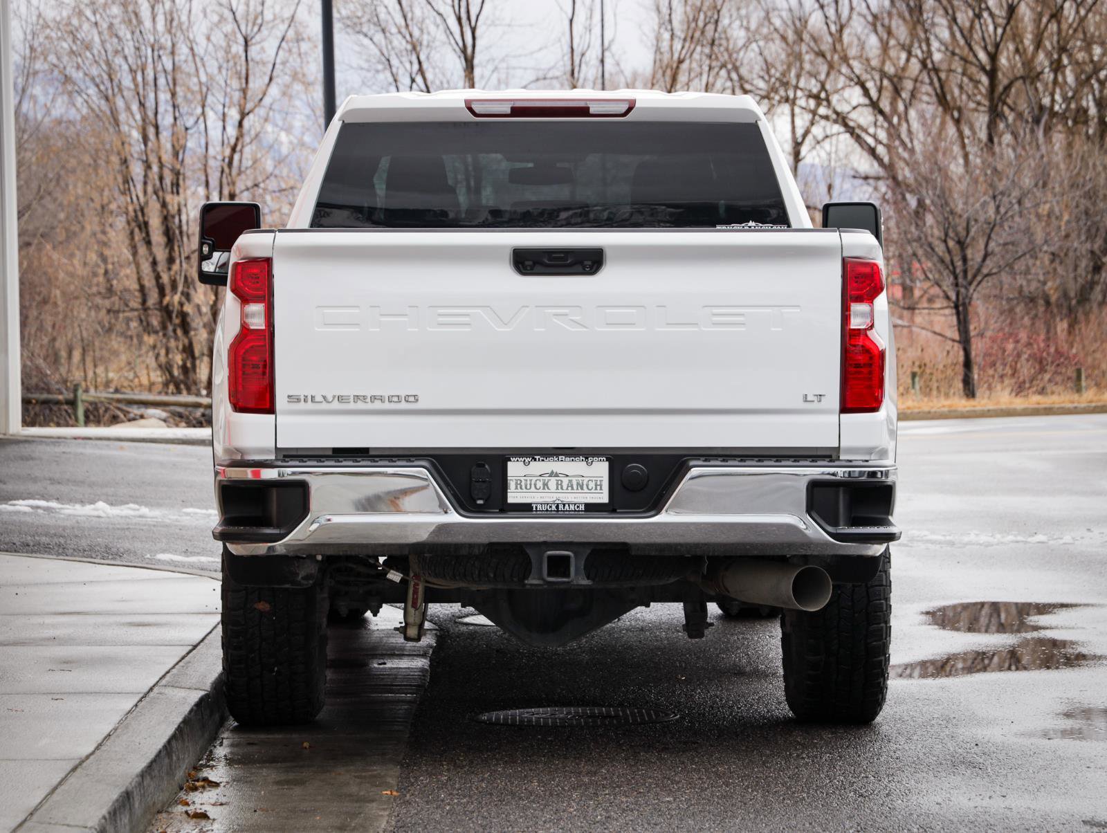 Used 2023 Chevrolet Silverado 2500 LT image 4