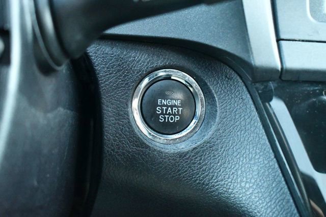 Used 2020 Toyota Sienna SE image 25