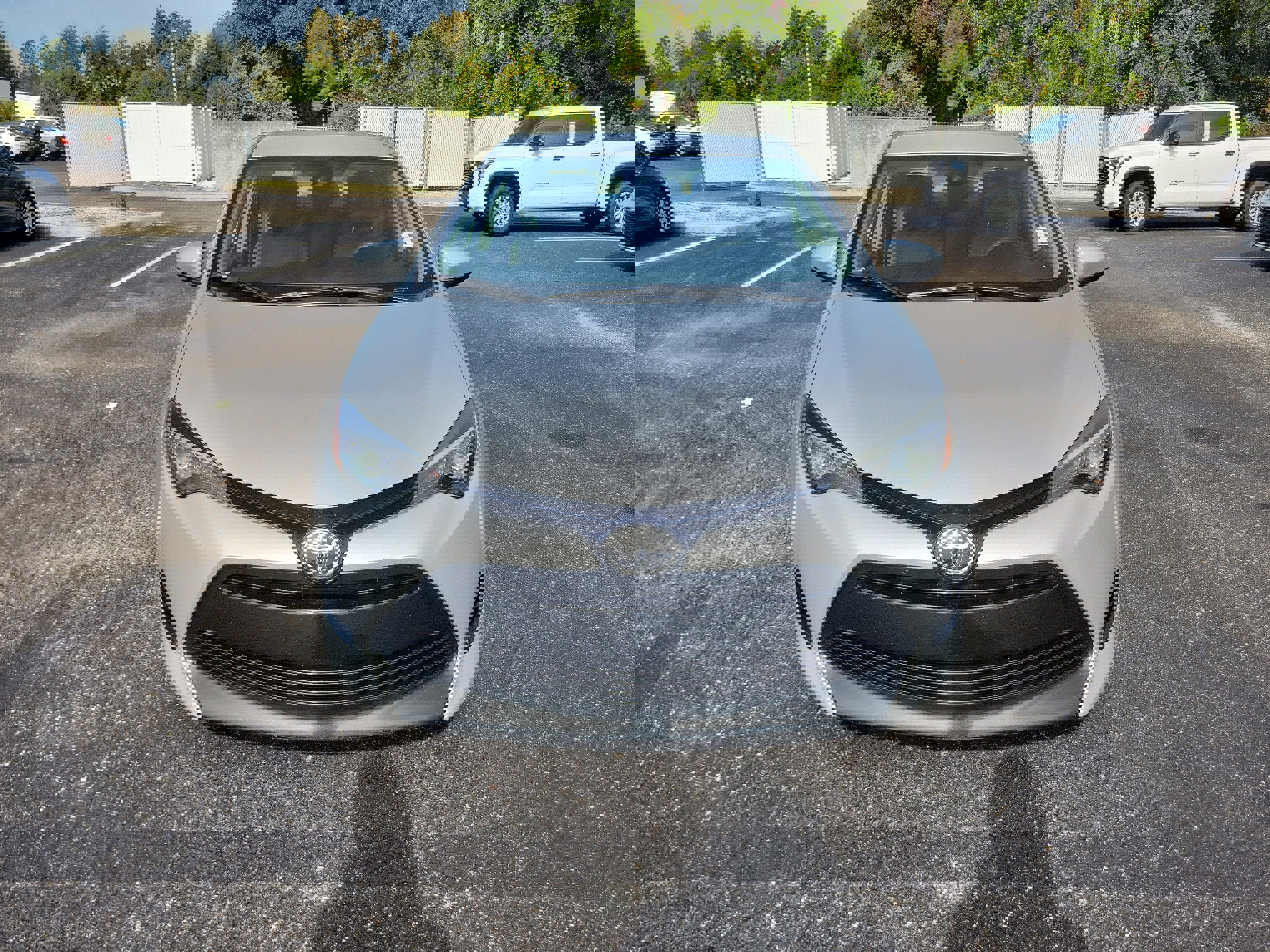 Used 2018 Toyota Corolla LE image 9