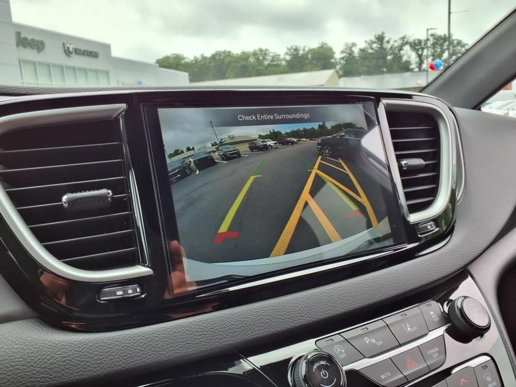 New 2026 Chrysler Voyager LX image 23
