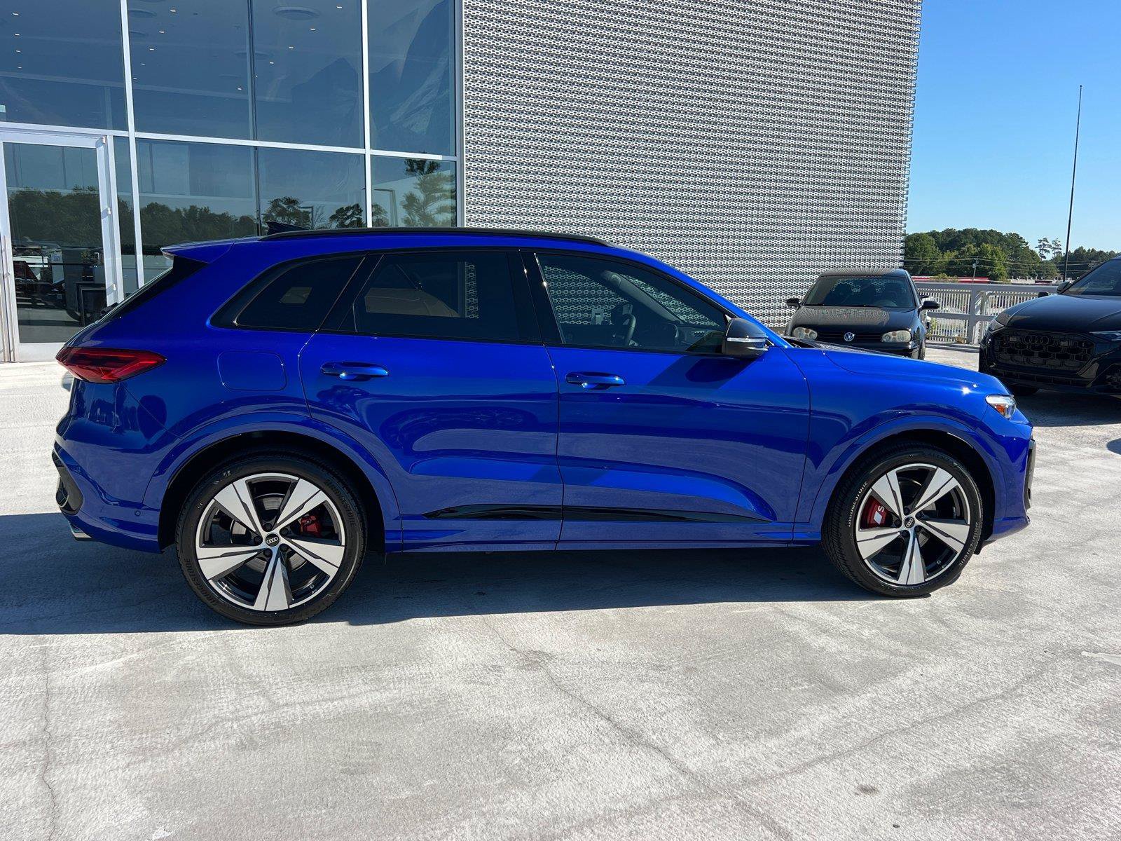 Used 2025 Audi SQ5 Premium Plus AWD/4WD image 4