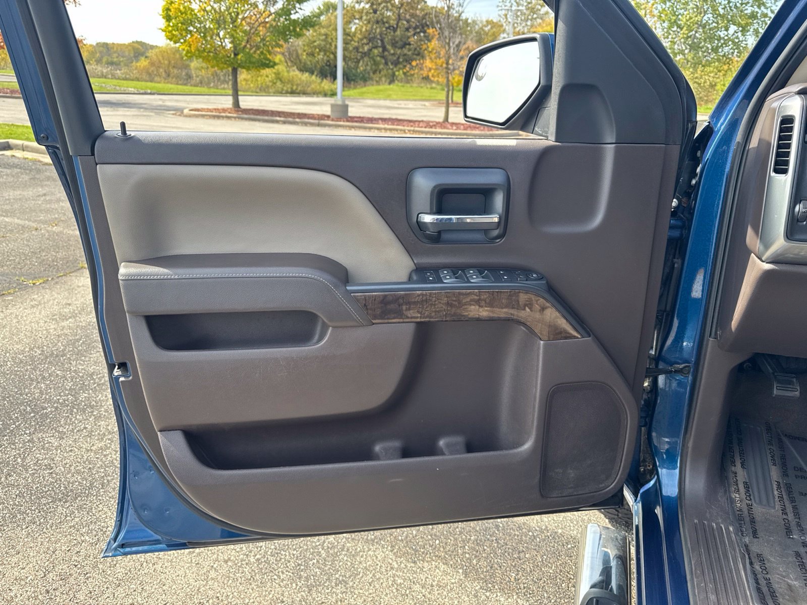 Used 2018 Chevrolet Silverado 1500 LT w/ All Star Edition AWD/4WD image 13