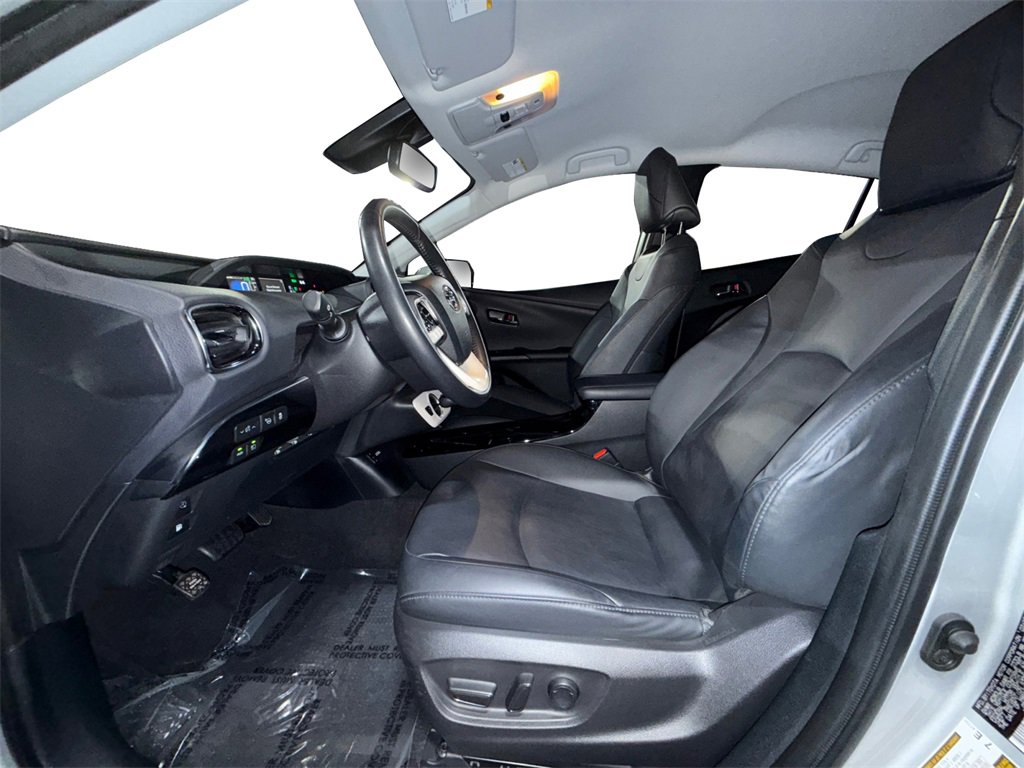 Used 2018 Toyota Prius Prime Advanced image 9