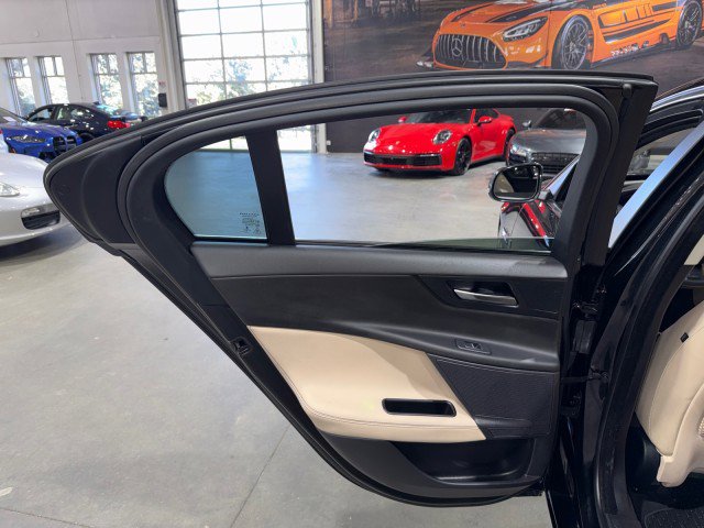 Used 2017 Jaguar XE Prestige image 54