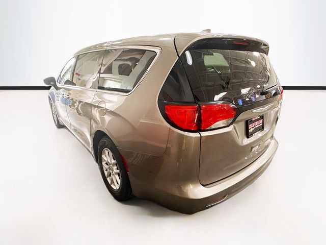Used 2017 Chrysler Pacifica LX FWD image 8