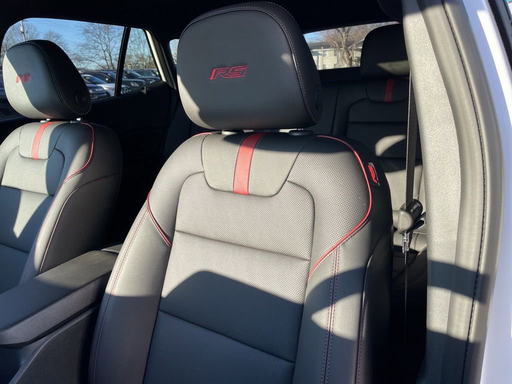 New 2026 Chevrolet Trax RS w/ Sunroof Package image 7