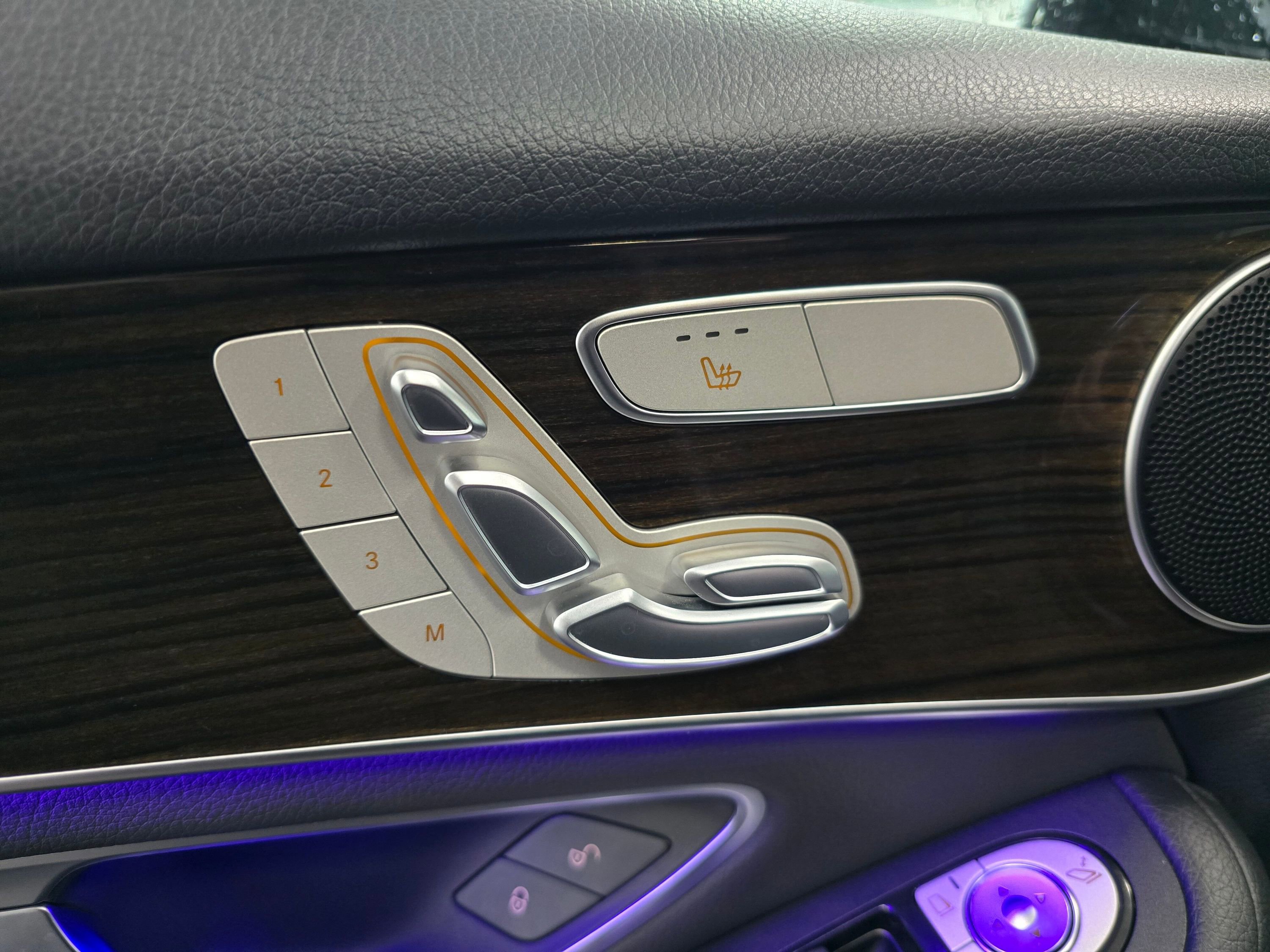 Used 2022 Mercedes-Benz GLC 300 4MATIC image 30