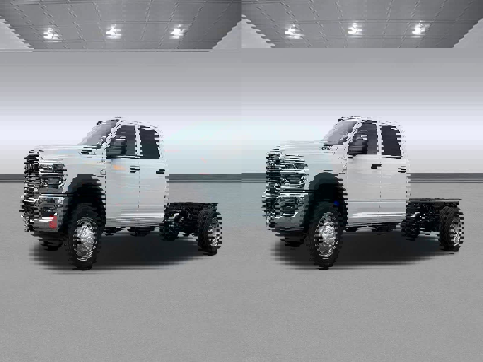 New 2026 RAM 5500 Tradesman image 3