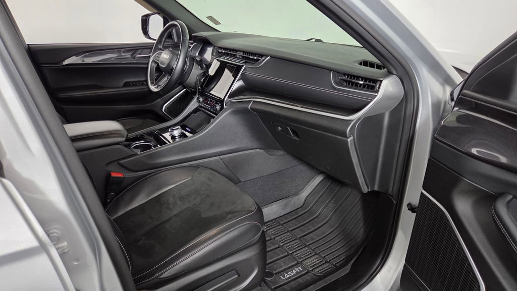 Used 2022 Jeep Grand Cherokee L Altitude image 39