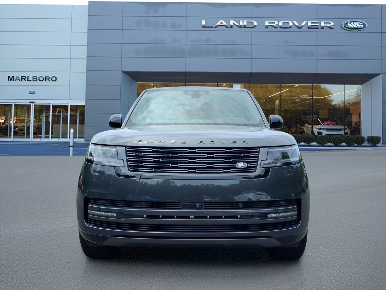 New 2026 Land Rover Range Rover Long Wheelbase SE AWD/4WD image 8