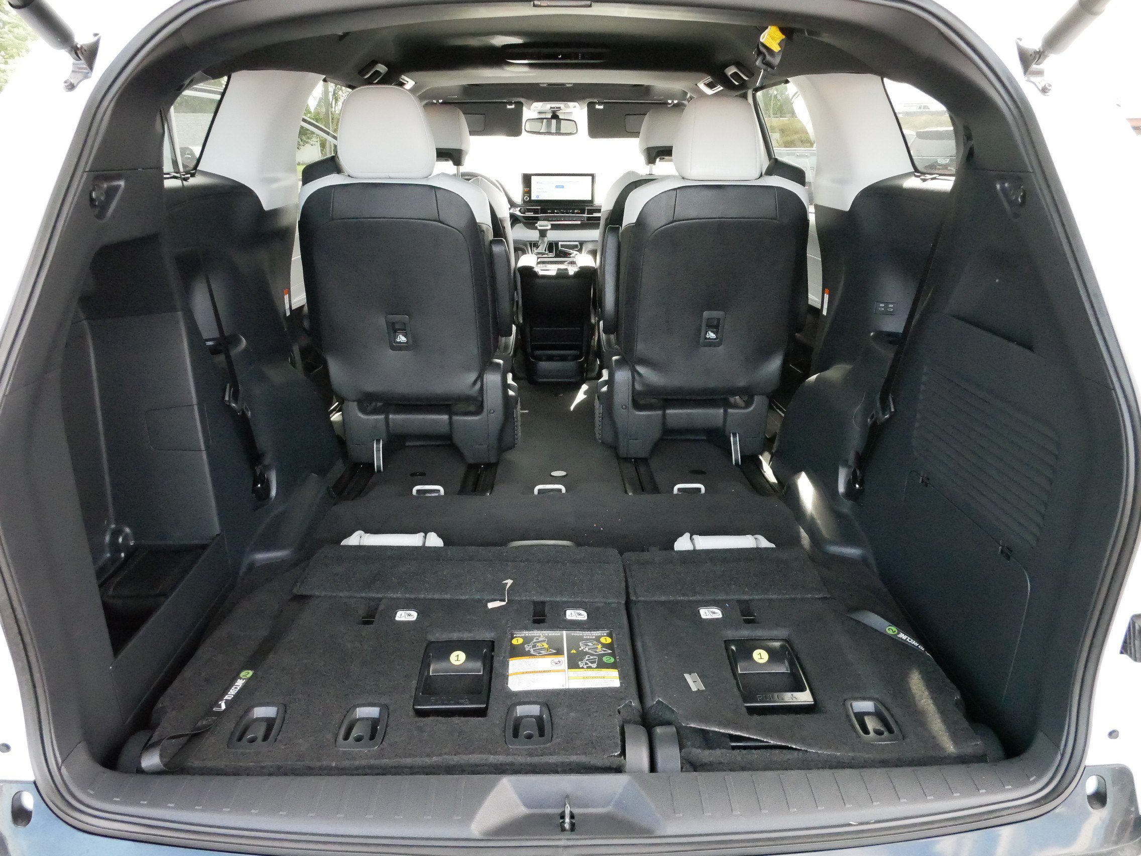 Certified 2026 Toyota Sienna XSE FWD image 18