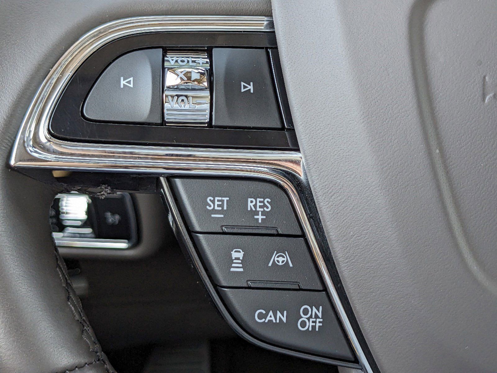 Certified 2023 Lincoln Nautilus Reserve w/ Equipment Group 201A image 29