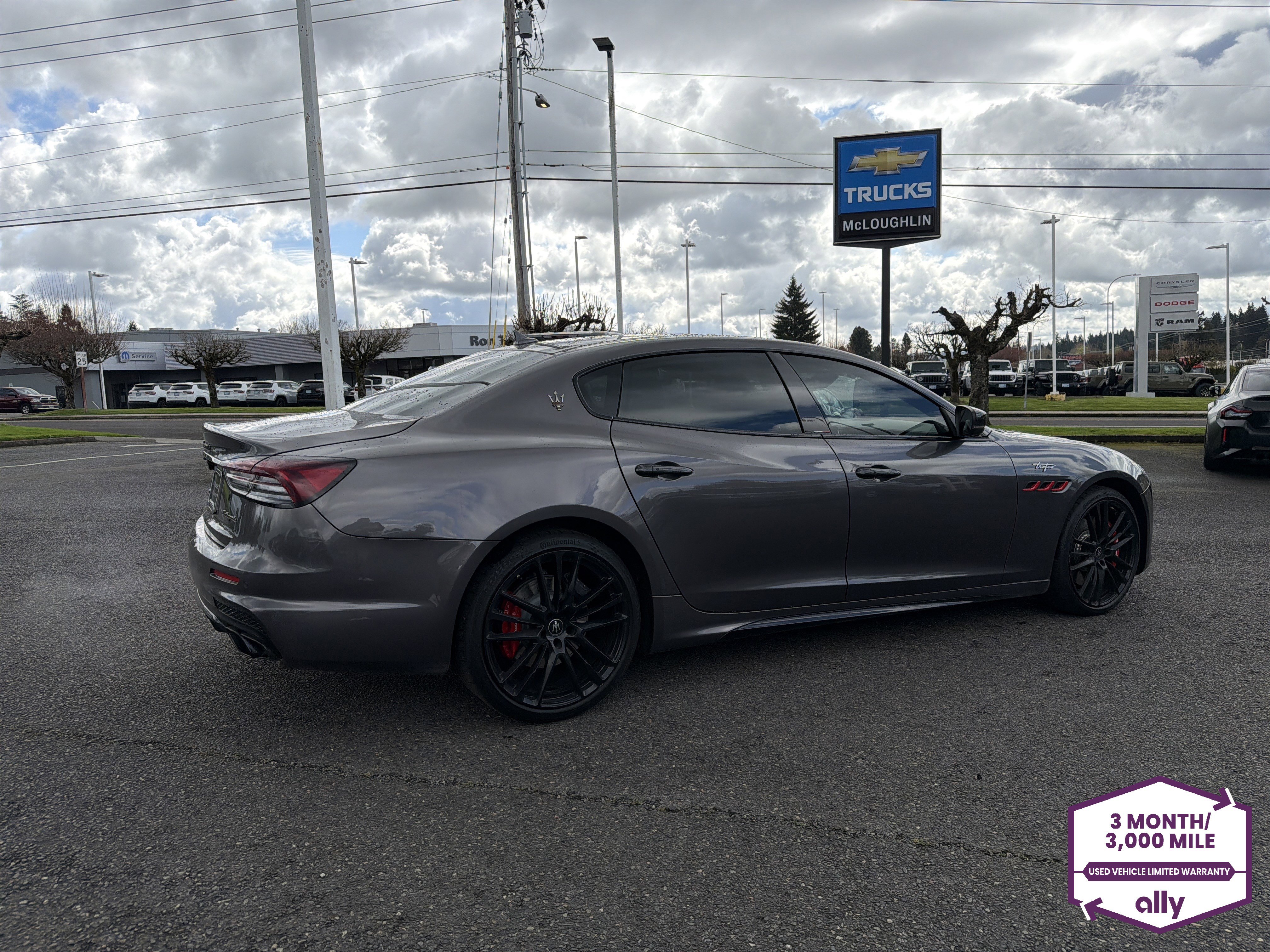 Used 2023 Maserati Quattroporte Trofeo image 6
