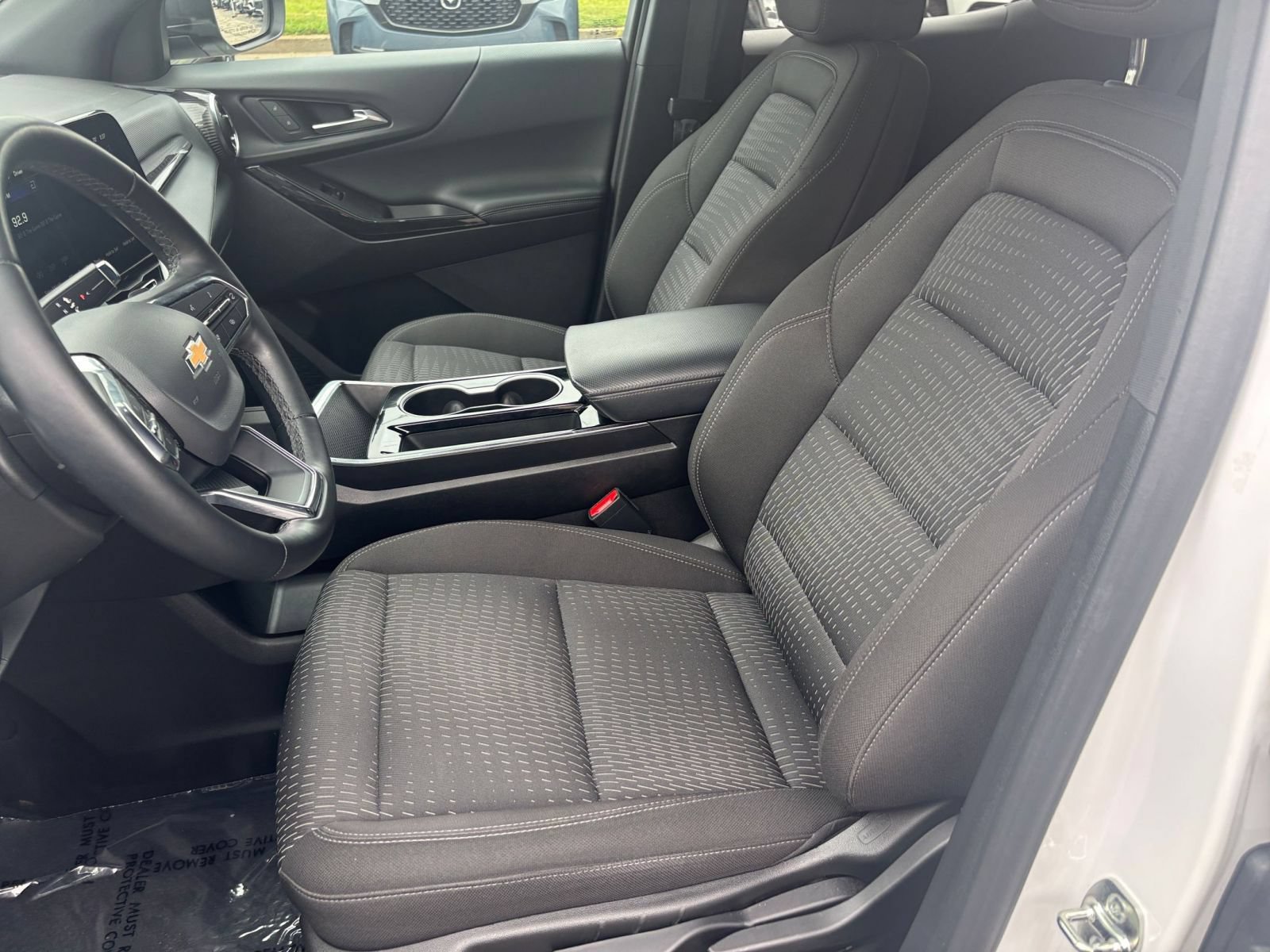 Used 2025 Chevrolet Equinox LT FWD image 27