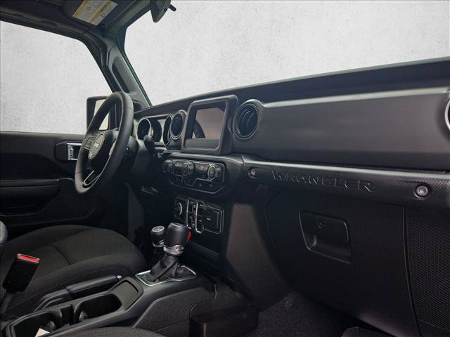Used 2023 Jeep Wrangler Unlimited Sport AWD/4WD image 12