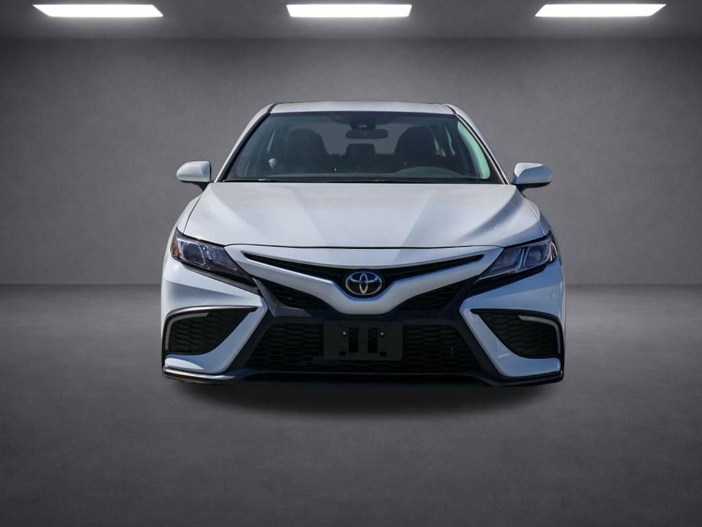 Used 2023 Toyota Camry SE image 9