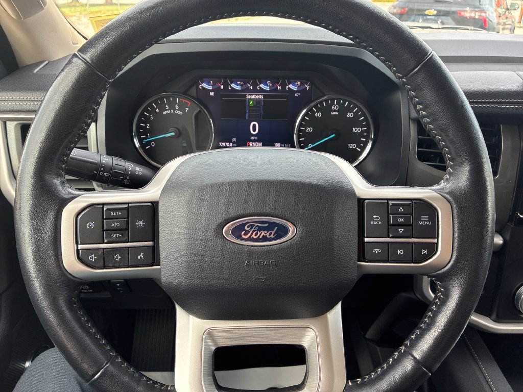 Used 2024 Ford Expedition XLT AWD/4WD image 14