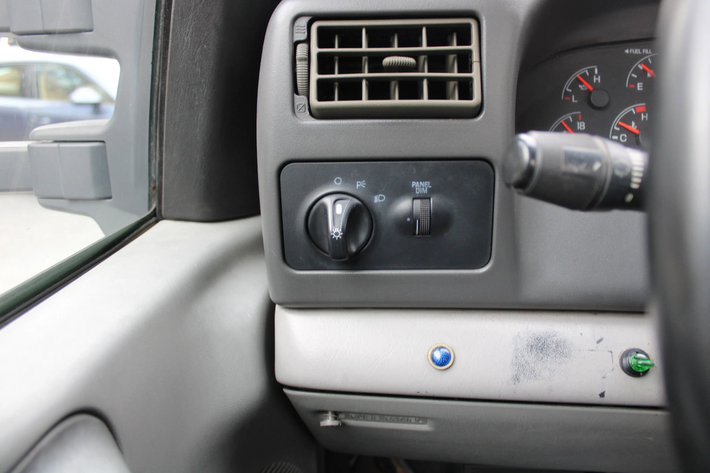 Used 1999 Ford F450 XLT RWD image 18